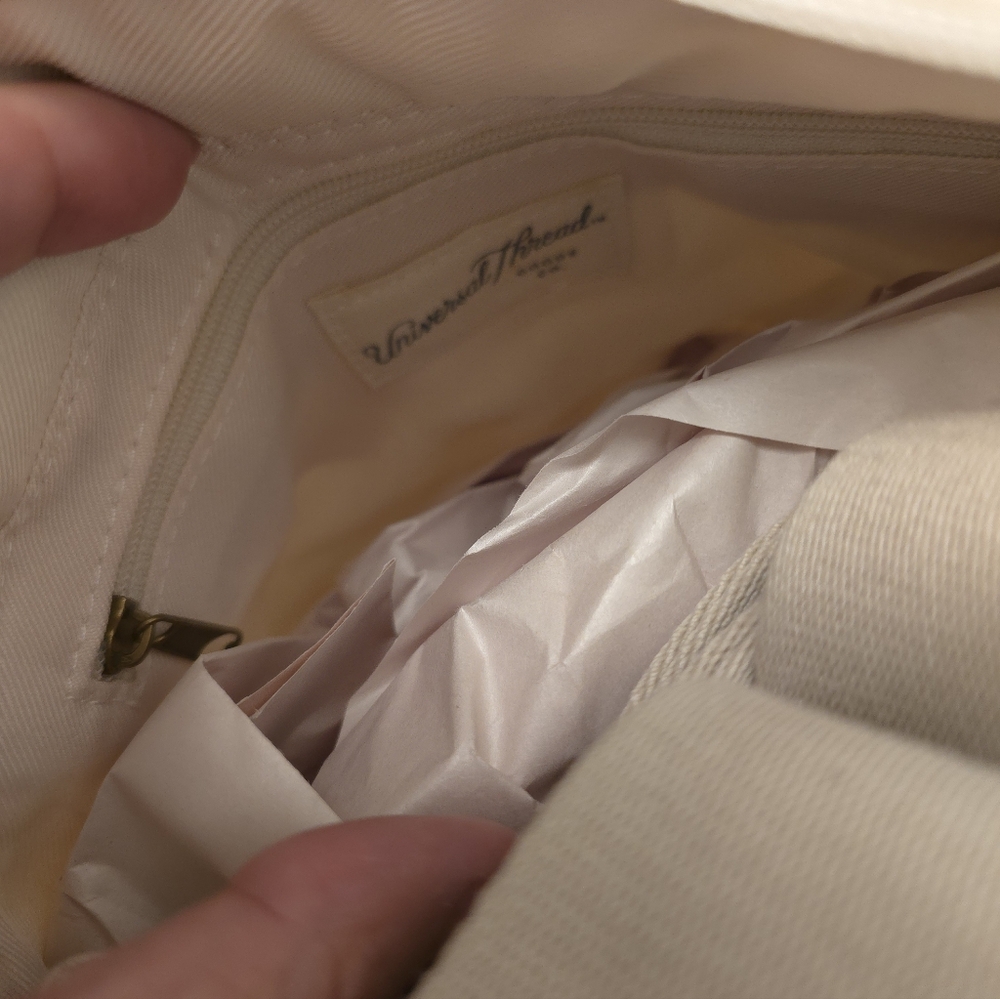 Sherpa Mini Tote - Picture 8 of 10